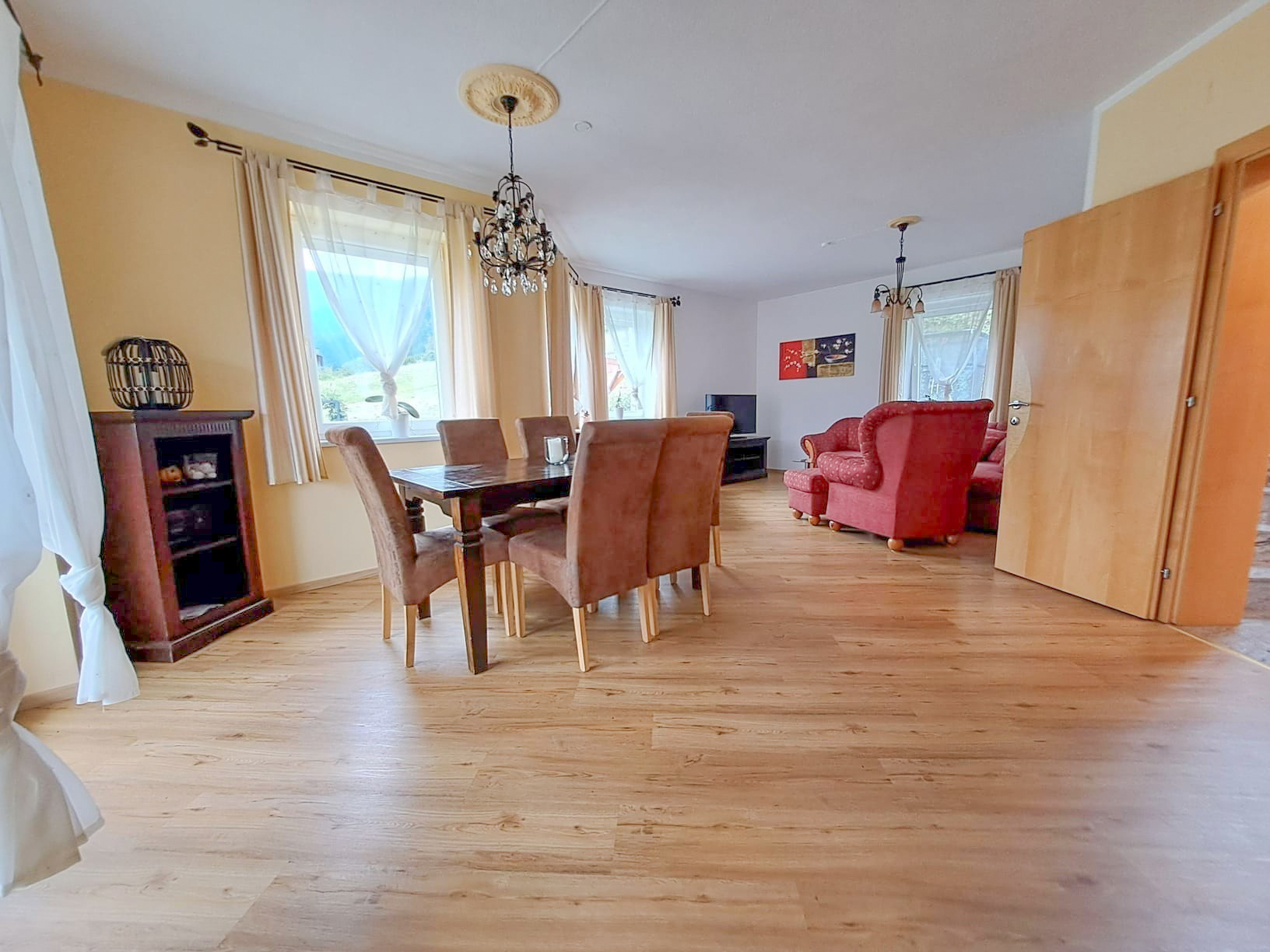 Wohnung Seeblick Ferienwohnung Sonnseitn Wohnzimmer