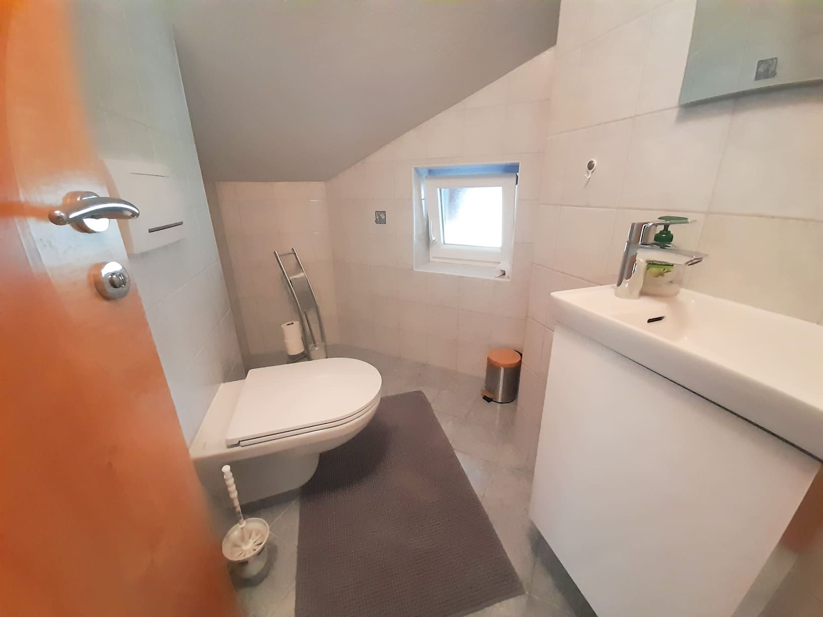 Wohnung Seeblick Ferienwohnung Sonnseitn Extra WC mit Seeblick