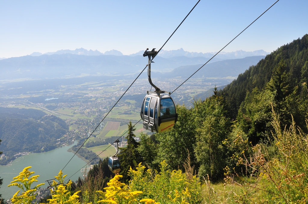 Kanzelbahn-Gerlitzen-mit-Blick-auf-Ossiacher-